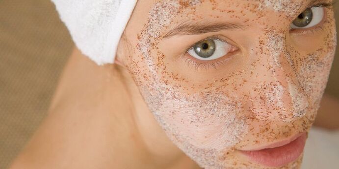 Scrub muka mengelupas